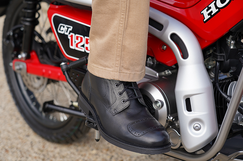 Pando Moto Tuff Chino boot on bike
